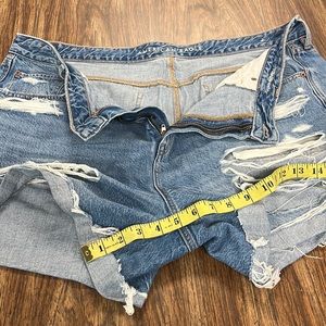 American eagle Tomgirl short size 18. Actual distressed.